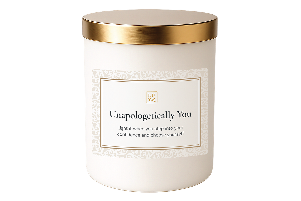 A strong woody scented mahogany luxury candle, ideal for a confidence-boosting home office focus.